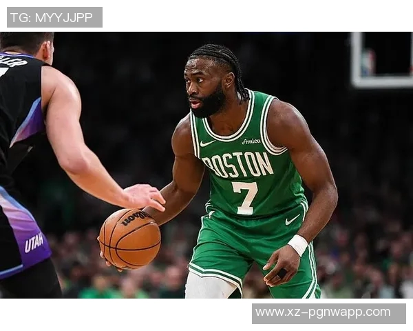 美职篮新赛季东部展望:绿军重建之路与三强争霸的激烈对决 美职篮新赛季东部展望:绿军重建之路与三强争霸的激烈对决