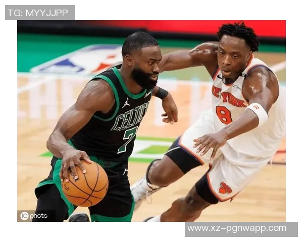 戈贝尔赛后与杰伦布朗畅谈发型大光头小白意外加入讨论 戈贝尔赛后与杰伦布朗畅谈发型大光头小白意外加入讨论