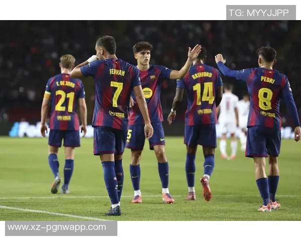 重返诺坎普巴萨海报展现弗里克亚马尔库巴西三位明星球员风采 重返诺坎普巴萨海报展现弗里克亚马尔库巴西三位明星球员风采